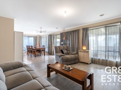 9 Woodrow Court, Narre Warren