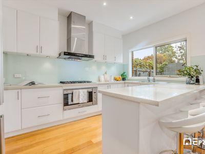 5 / 227-229 Whitehorse Road, Blackburn