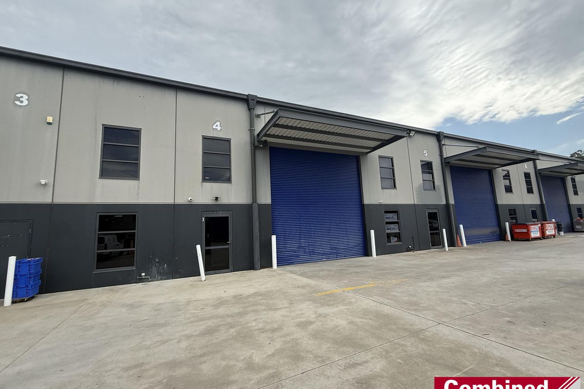 4 / 11-19 Waler Crescent, Smeaton Grange