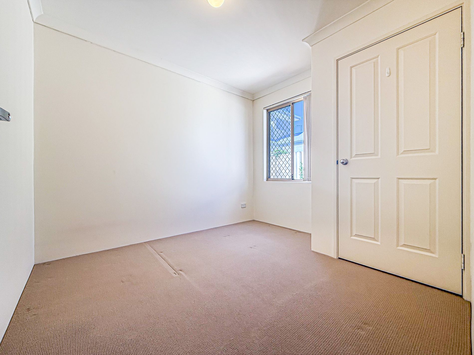 4 / 113-115 Renou Street, East Cannington