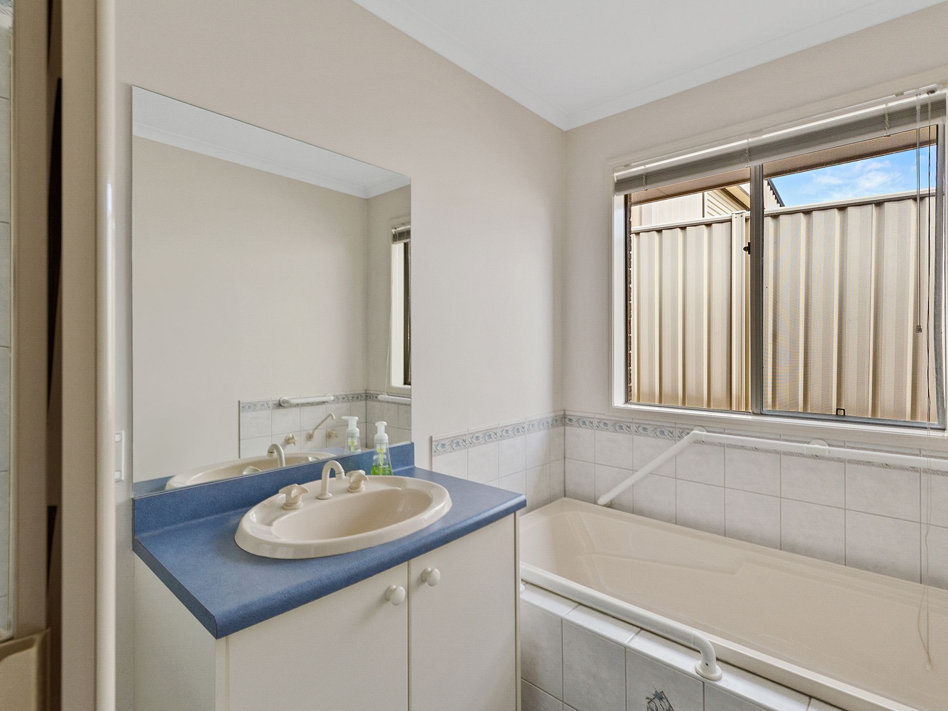 7 DOYLE CRESCENT, Seymour