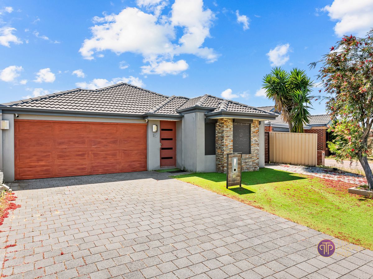 10 Moston Crescent, Bertram