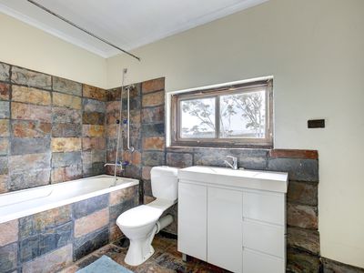 1439 Bowhill Road, Ettrick