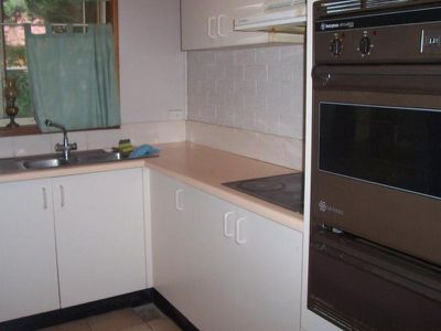 7 / 10 Albert  St, Ourimbah