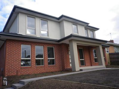1 / 590 Waverley Road, Glen Waverley