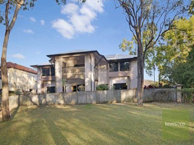 7 Yale Close, Douglas