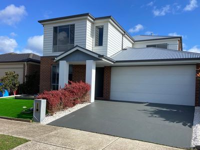 33 Burford Way, Cranbourne North