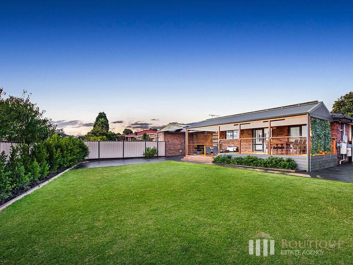 10 McKenry Place, Dandenong North