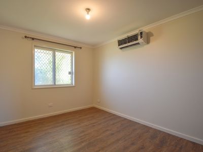 4 Yanderra Crescent, South Hedland
