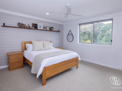 4 Yabbarra Drive, Dalmeny