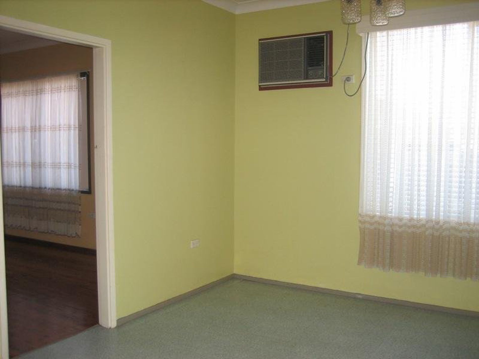 4 Addison St, Lake Illawarra