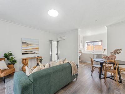 9 / 7-9 L'Estrange Street, Glenside