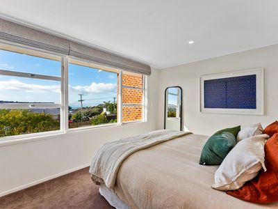 2/2 Seaview Road, Milford