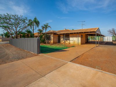 32 Curlew Crescent, South Hedland