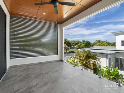 1 Marina Parade, Jacobs Well
