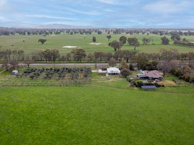 2271 Snow Road, Markwood