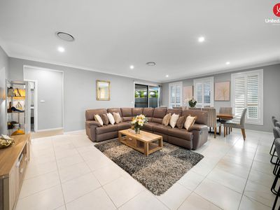 48 Oaklands Circuit, Gregory Hills