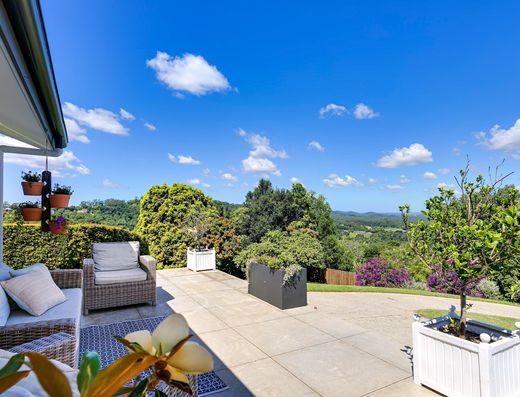 Lifestyle property with views over Eumundi image 9