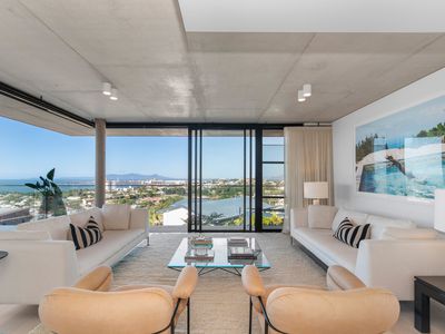 1 Balmoral Drive, Castle Hill