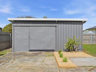 2 Paterson Crescent, George Town