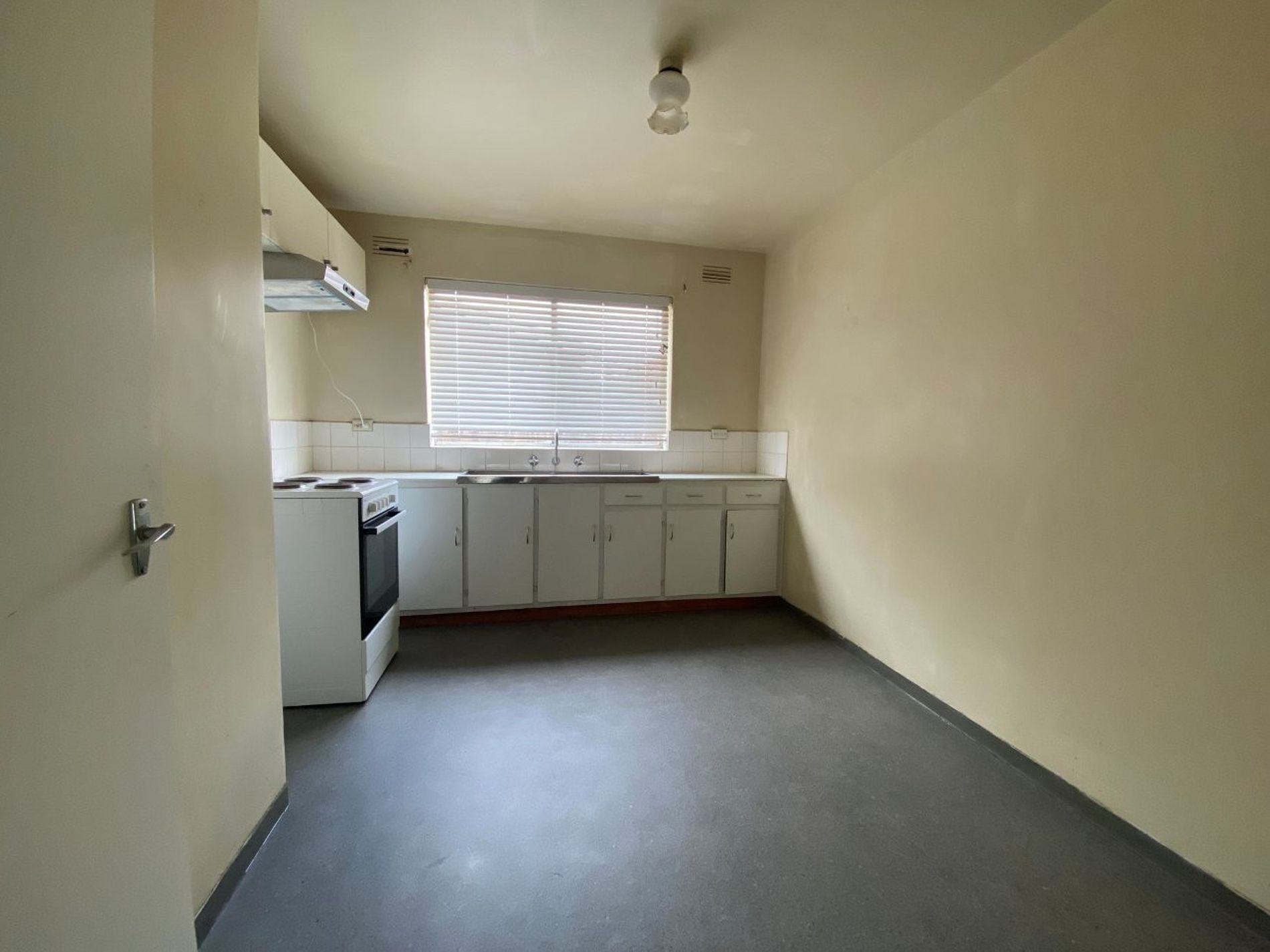 1 / 30 Barnet Street , Yarraville