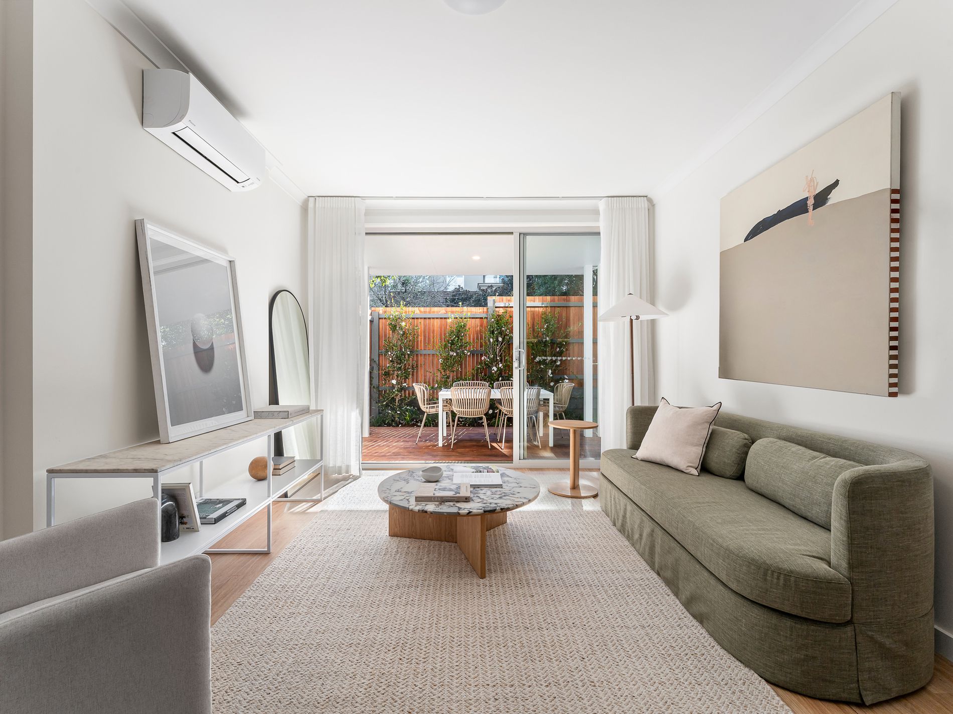 1 / 34 Auburn Road, Hawthorn