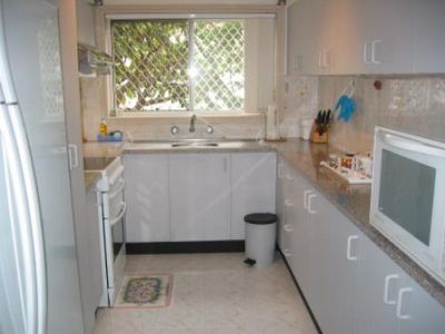 5 Carinya Ave, Beverly Hills