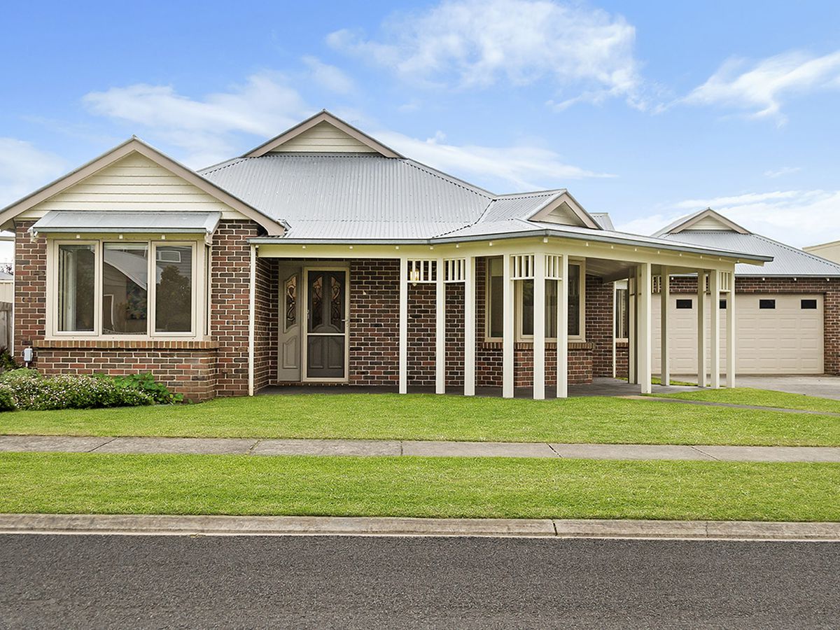 22 DYSON STREET, Port Fairy Lockett Real Estate