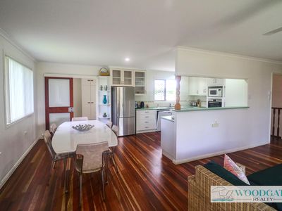 101 Esplanade, Woodgate