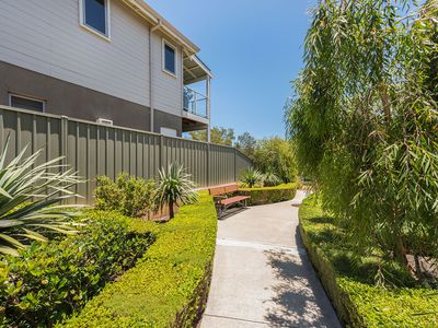 15 / 12 Loder Way, South Guildford