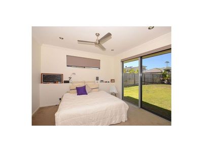 8 Dugong Avenue, Pialba