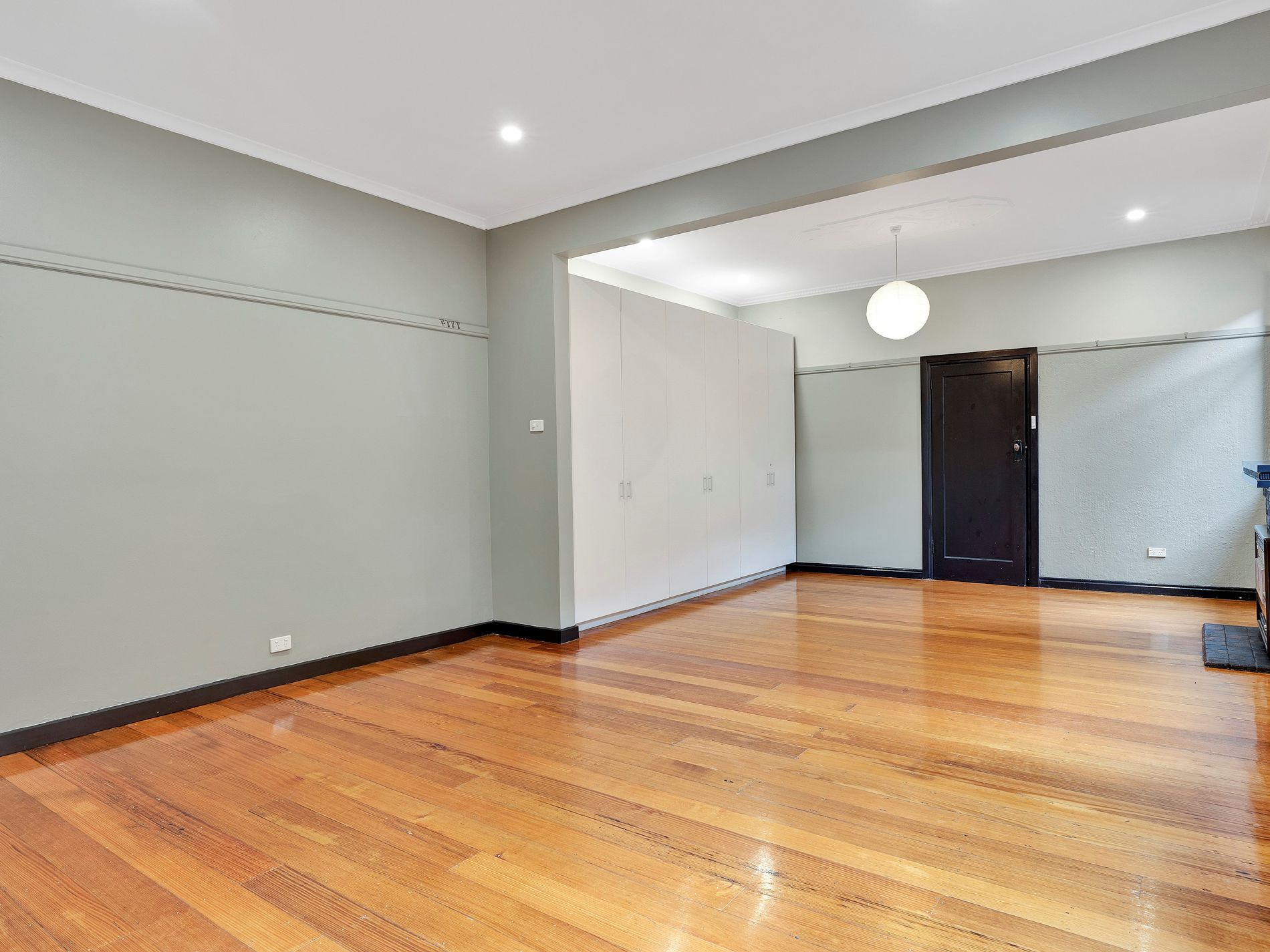 52 Ascot Vale Road, Flemington