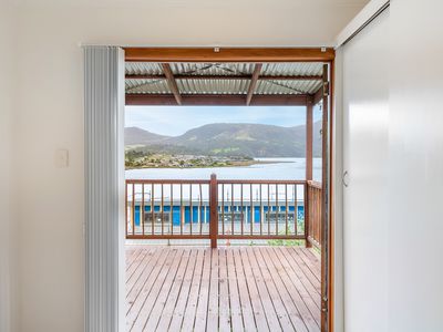 15 Wendourie Parade, Austins Ferry