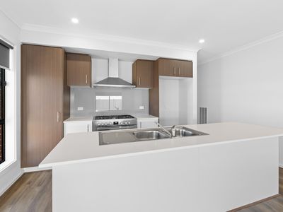 16 Arianna Street, Wyndham Vale