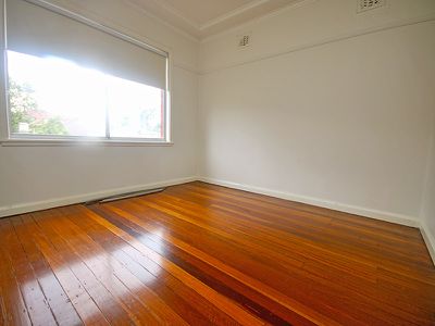 20 / Glamis Street, Kingsgrove