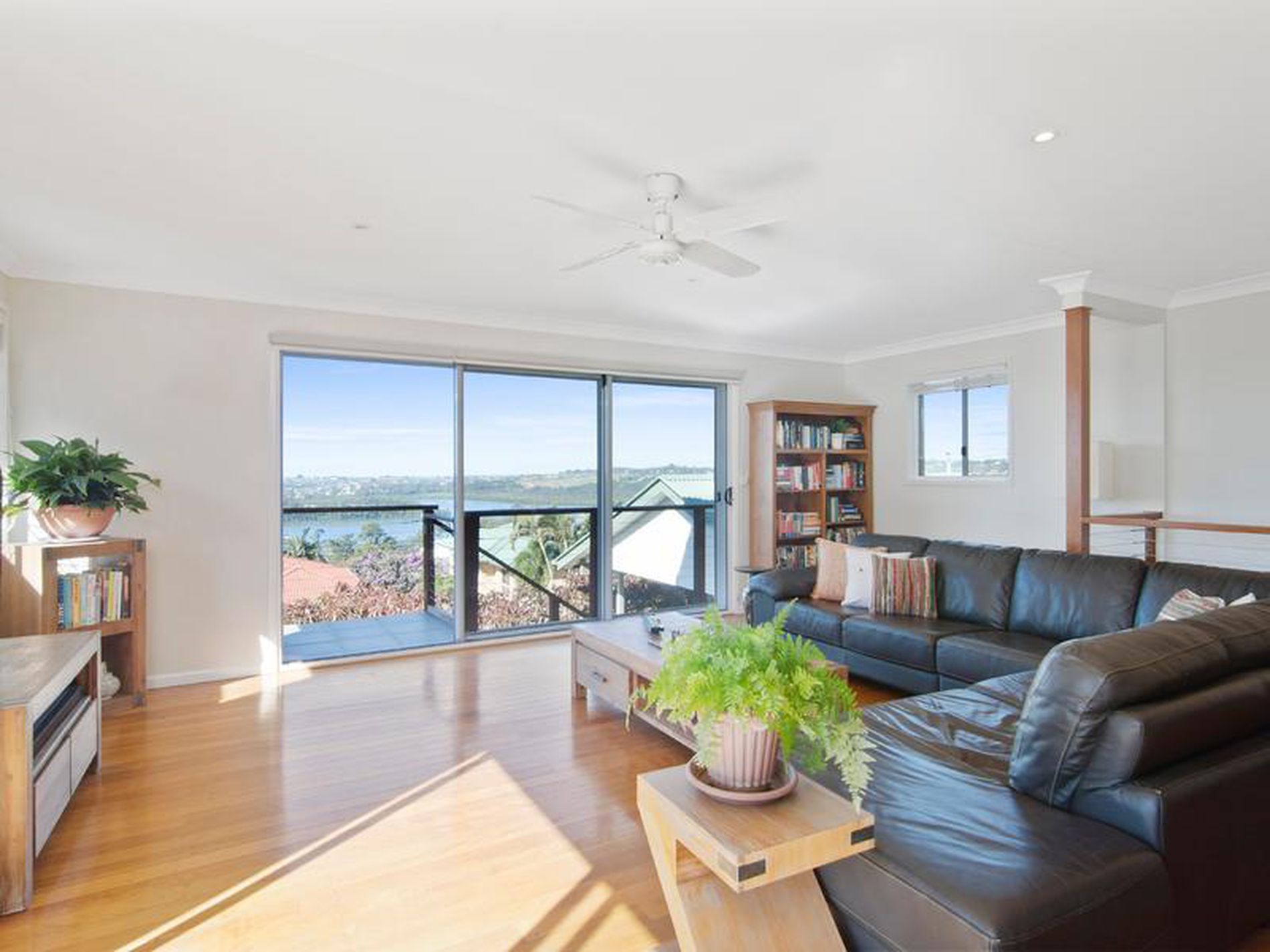 32 Lakeview Terrace, Bilambil Heights