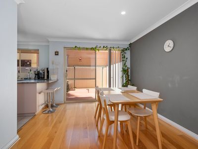 2 / 110 Collins Street, Piccadilly