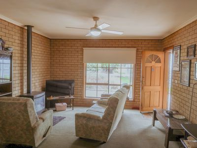 2 / 5 Hennessy Street, Tocumwal