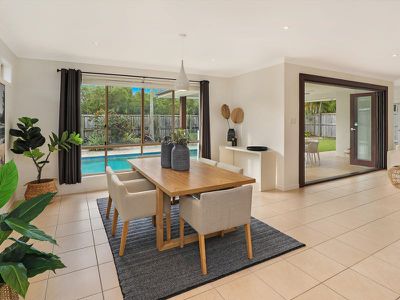 7 Bonaire Court, Kawana Island