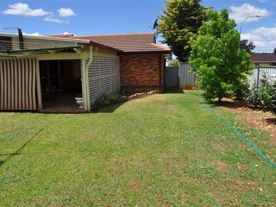 32 Kent  St, Forbes