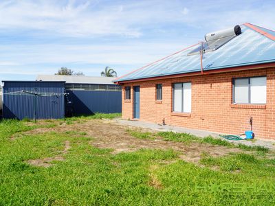 5 Perkins Court, Horsham