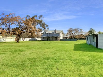 3 Little Queen Street, Forbes