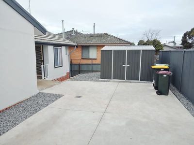 1 / 6 Synnott Street, Hamlyn Heights