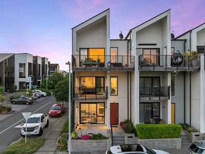 22 Catalina Bay Drive, Hobsonville