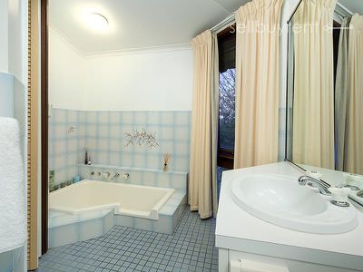 2 OPAL COURT, Wodonga