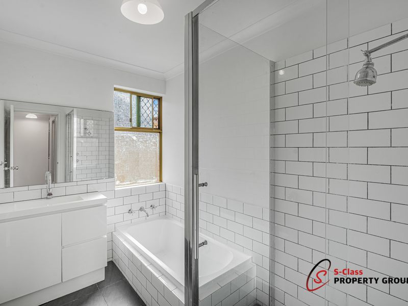 1 / 7 Ravenswood Drive, Nollamara