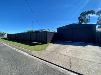 9 Limpus Street, Urangan