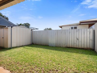 2 / 2 Burkett Dr, Hannans