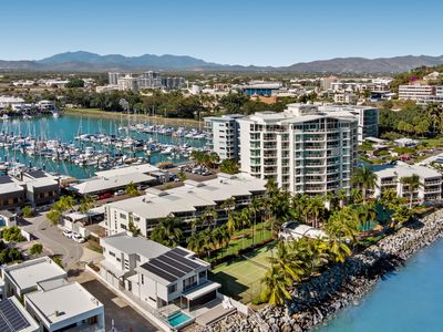 21 / 7 Mariners Drive, Townsville City