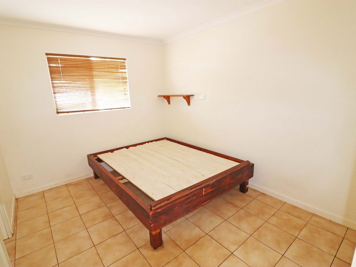14 Azalea Street, Atherton